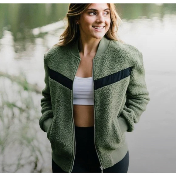 Zyia Active Flying V Olive Green Full Zip Sherpa Teddy Jacket Size Large - Picture 1 of 5